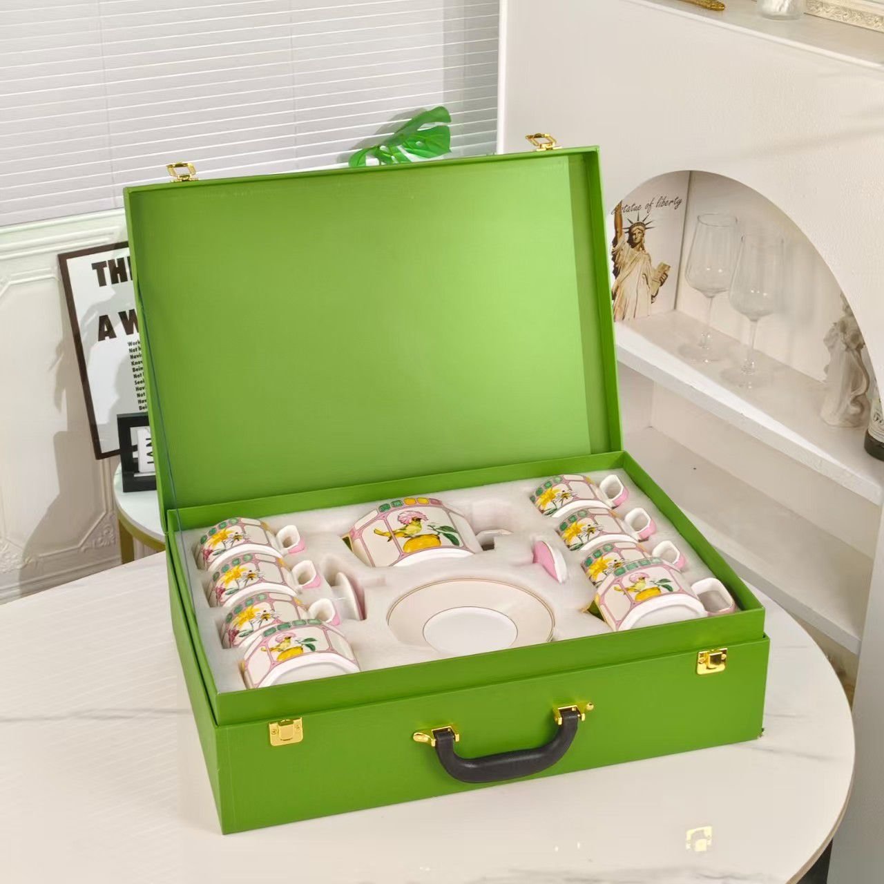 Swarovski six-piece marshmallow color set - Image 3 of 3